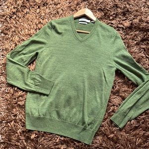 Calvin Klein Mens V neck Sweater